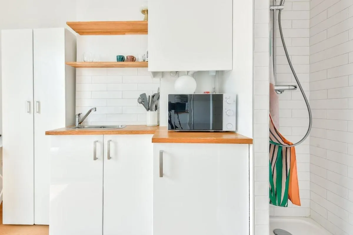 Studio With A Panoramic View Of The Eiffel Tower Párizs Apartman